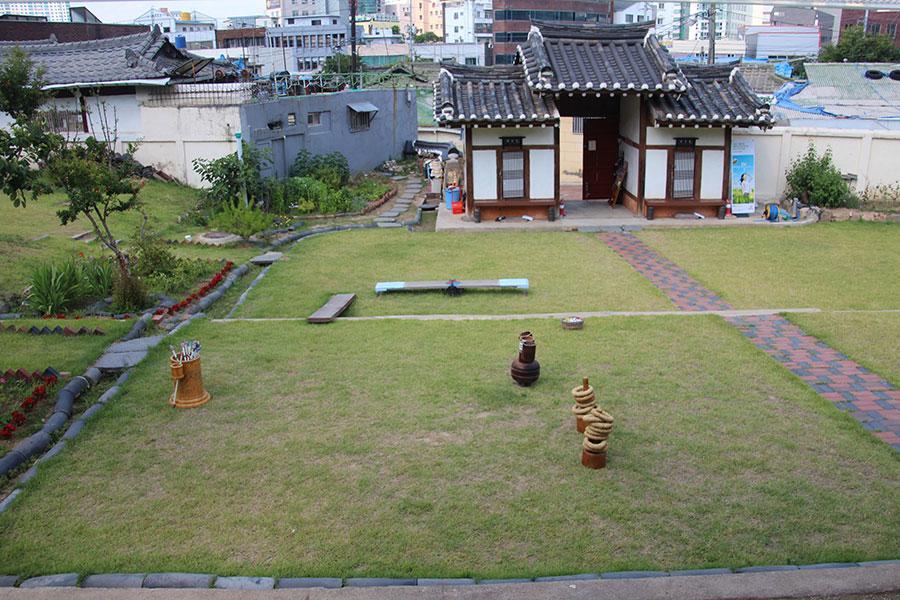 Former Guamseowon Hanok Guesthouse Тэгу Экстерьер фото