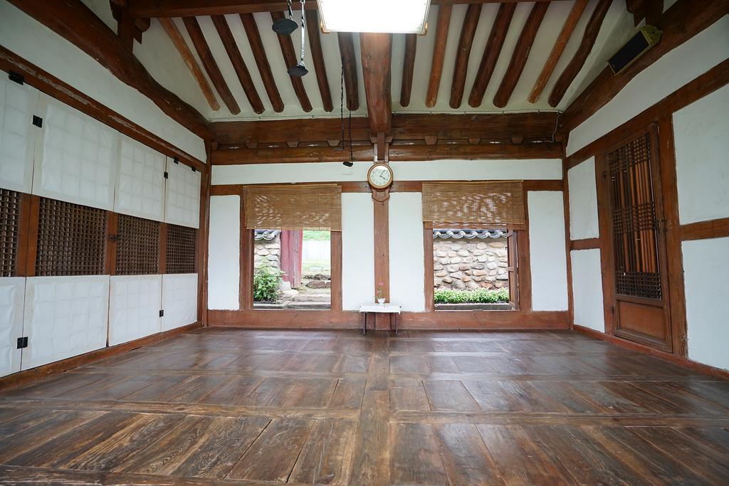 Former Guamseowon Hanok Guesthouse Тэгу Экстерьер фото